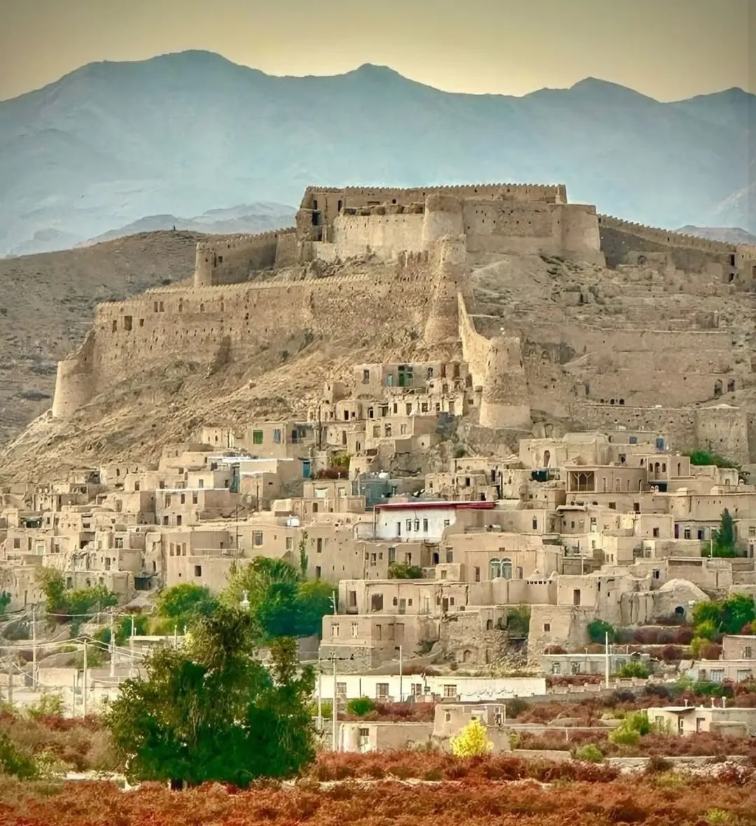 استان خراسان جنوبی : نگینی در دل کویر قلعه فورگ