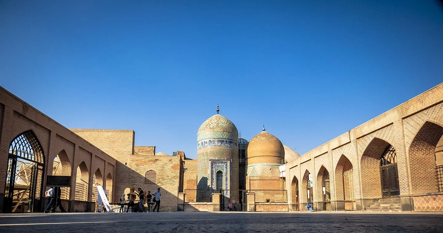 مقبره شیخ صفی‌الدین اردبیلی نمادی از شهر اردبیل