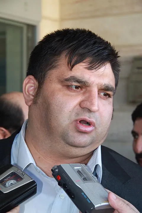 استان اردبیل:نگین آبی ایران حسین رضازاده
(وزنه بردار)