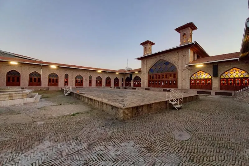 راهنمای سفر به ساری|جاهای دیدنی،رستورانها و مراکز خرید مسجد جامع ساری