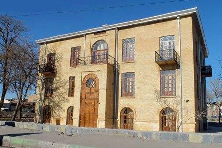 آشنایی با شهر زنجان عمارت دارائی