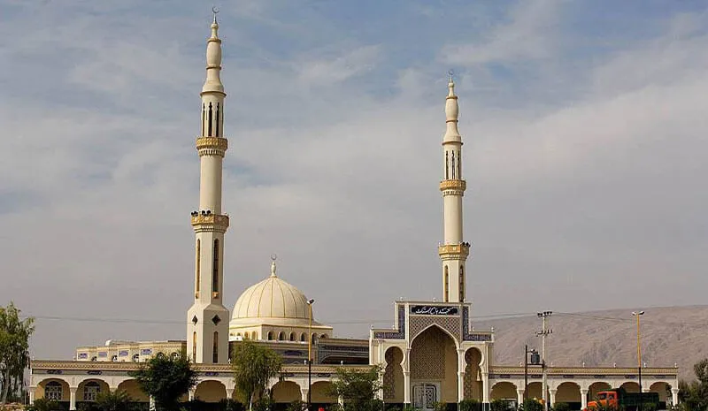 راهنمای سفر به بندرعباس|جاهای دیدنی،رستورانها و مراکز خرید مسجد جامع بندرعباس