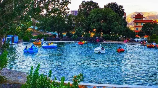 راهنمای سفر به سنندج|جاهای دیدنی،رستورانها و مراکز خرید پارک کودک