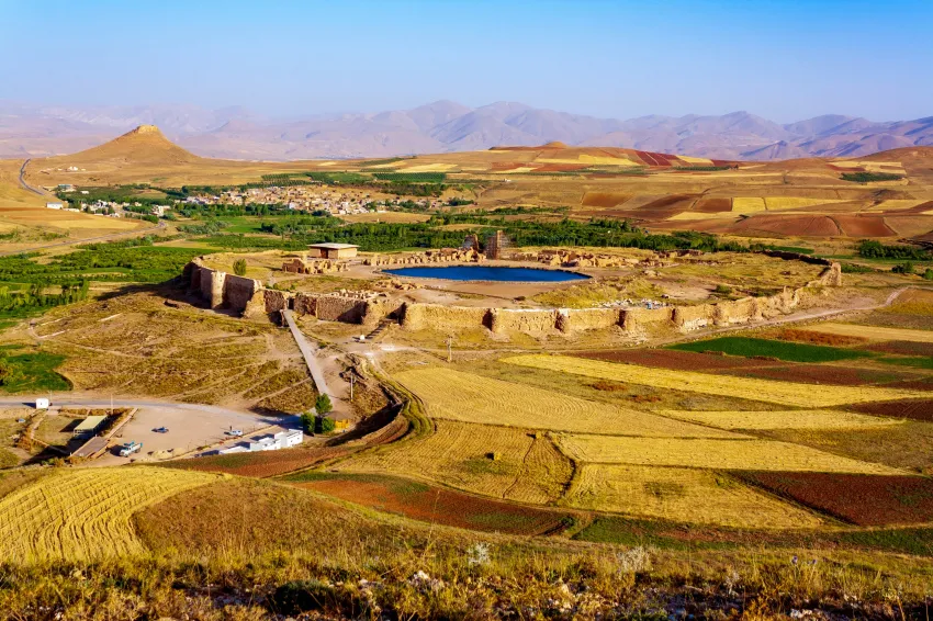استان آذربایجان غربی: کانون همزیستی ادیان تخت سلیمان