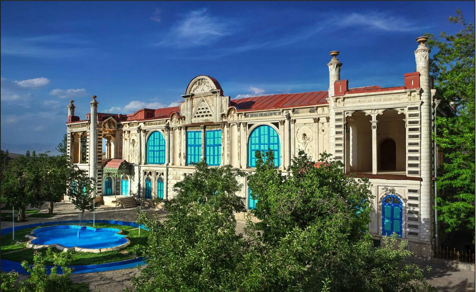 استان آذربایجان غربی: کانون همزیستی ادیان کاخ موزه باغچه جوق