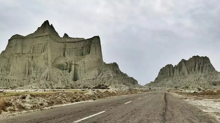 استان سیستان و بلوچستان ؛ گردهمایی دریا و کویر کوه های مریخی