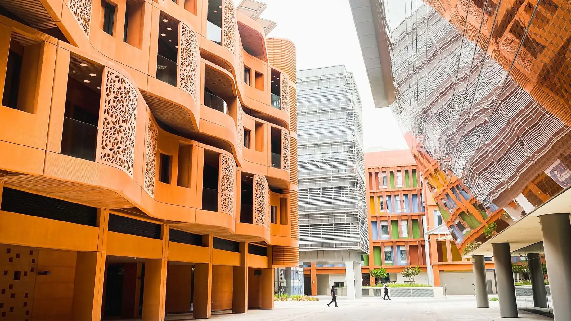 مهندسی معماری: نگاهی جامع به مسیر تحصیلی، بازار کار و درآمد پروژه معماری در masdar city