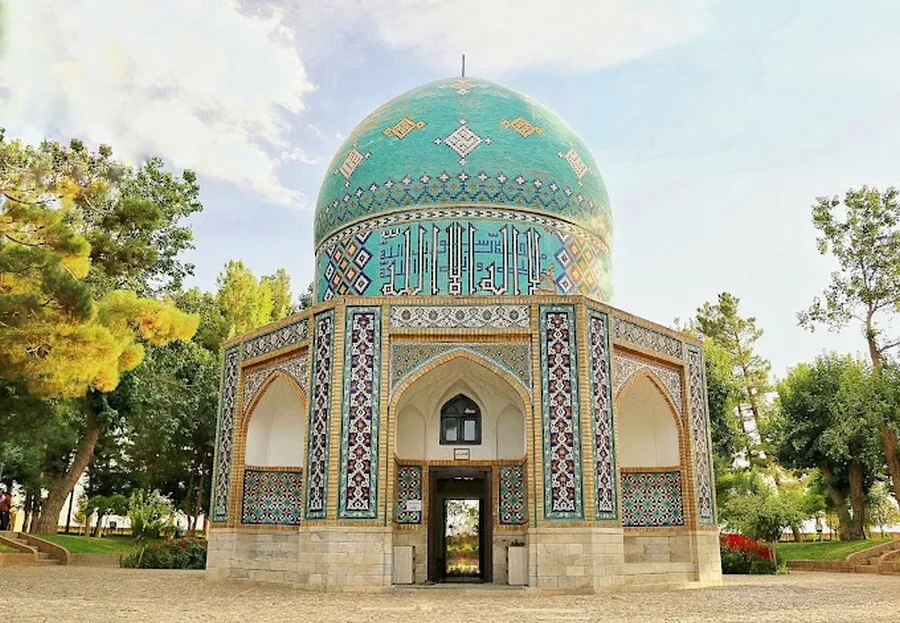 آرامگاه عطار نیشابوری شهرستان نیشابور