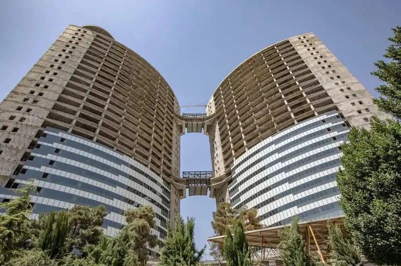 استان گلستان؛ نگین سبز ایران با تمدنی کهن برج دوقلوی استان گلستان