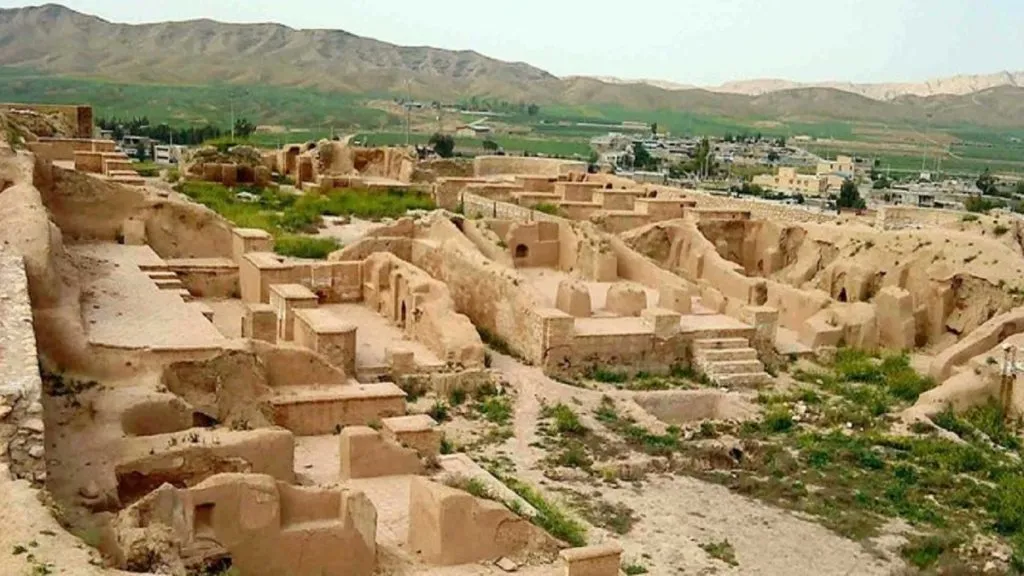 آشنایی با شهر همدان تپه هگمتانه