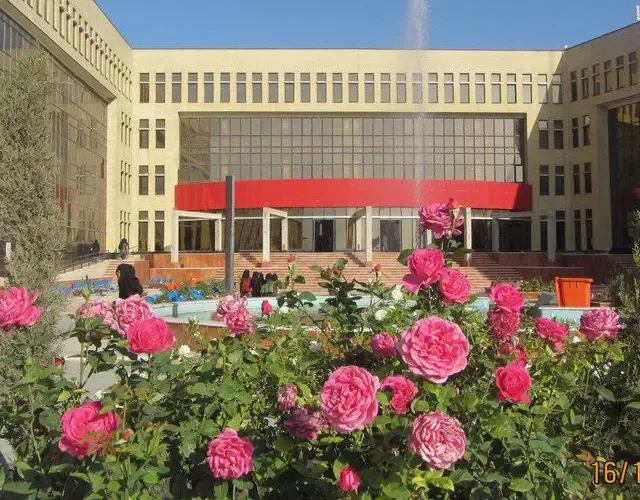 دانشگاه آزاد واحد رباط کریم