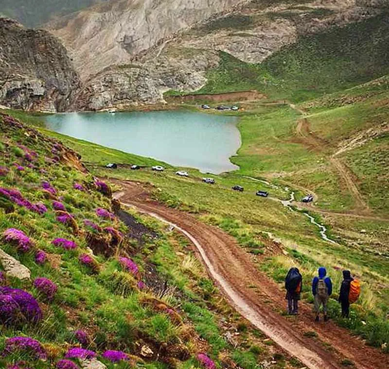 دریاچه لزور فیروزکوه