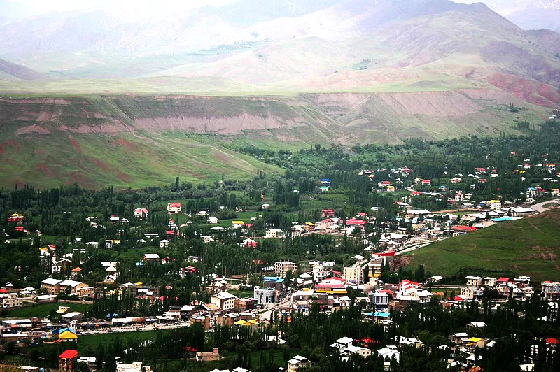 معرفی شهرستان طالقان استان البرز نمایی از شهرستان طالقان