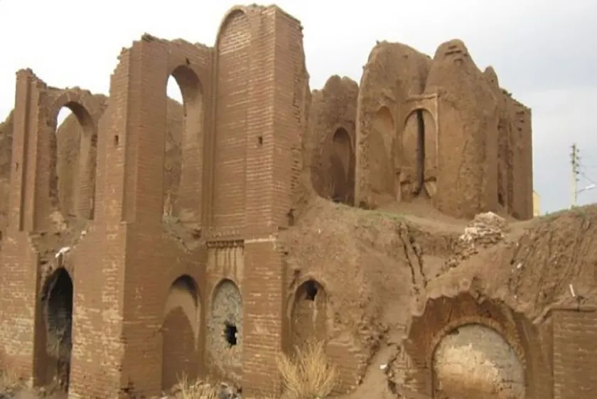 عمارت اربابی شهرستان البرز