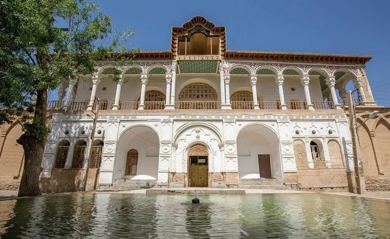 استان کردستان: سرزمین رقص و آواز عمارت خسروآباد