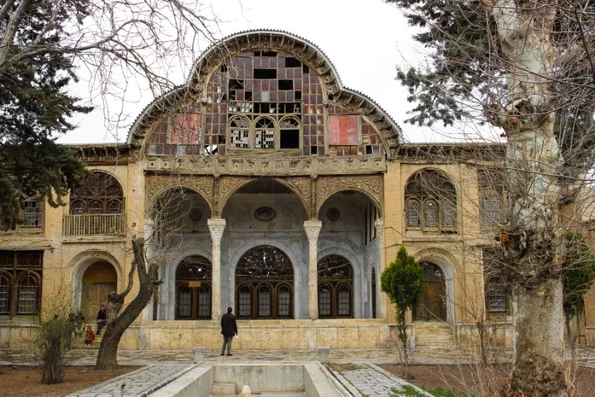 استان کردستان: سرزمین رقص و آواز عمارت مشیر دیوان