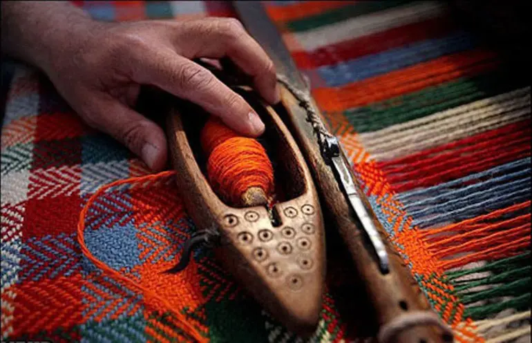 استان کرمانشاه: سرزمین سنگ و آب موج بافی